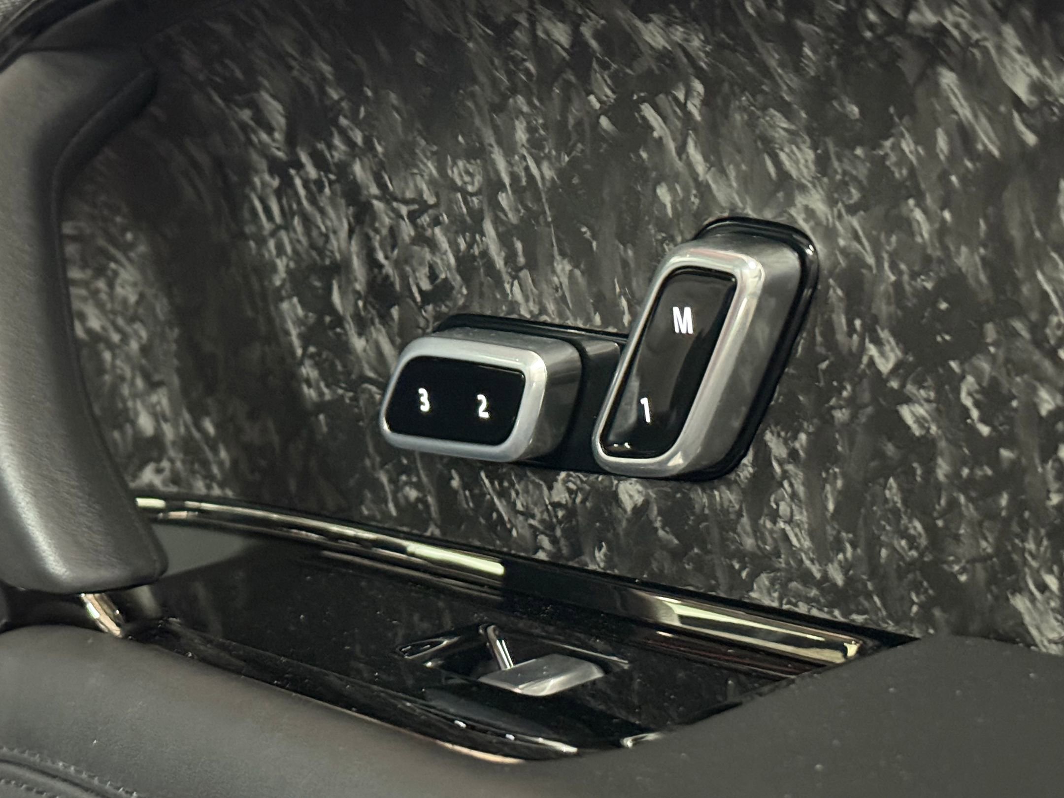 Used 2023 Land Rover Range Rover Sport SE Dynamic image 51