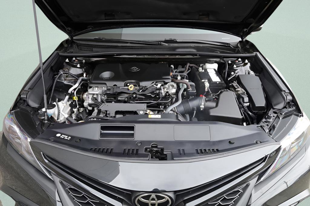 Used 2021 Toyota Camry SE w/ Cold Weather Package AWD/4WD image 9