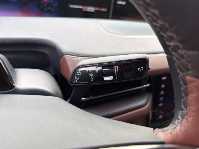 New 2026 Lincoln Navigator Reserve AWD/4WD image 26