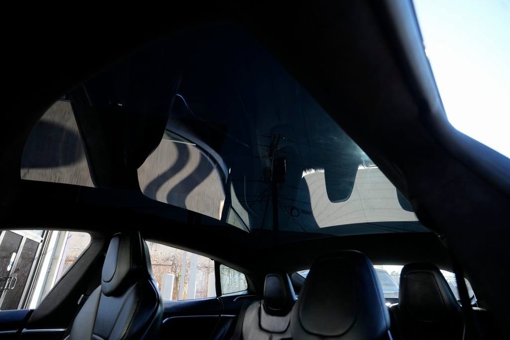 Used 2017 Tesla Model S 75D image 18