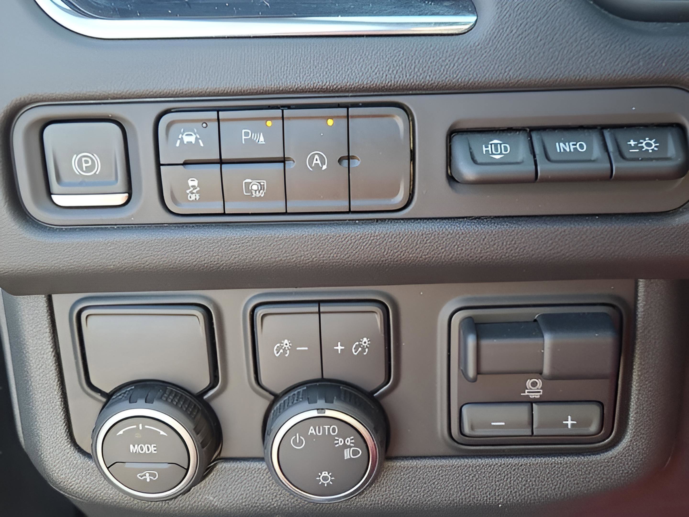 Used 2023 Chevrolet Tahoe High Country image 27