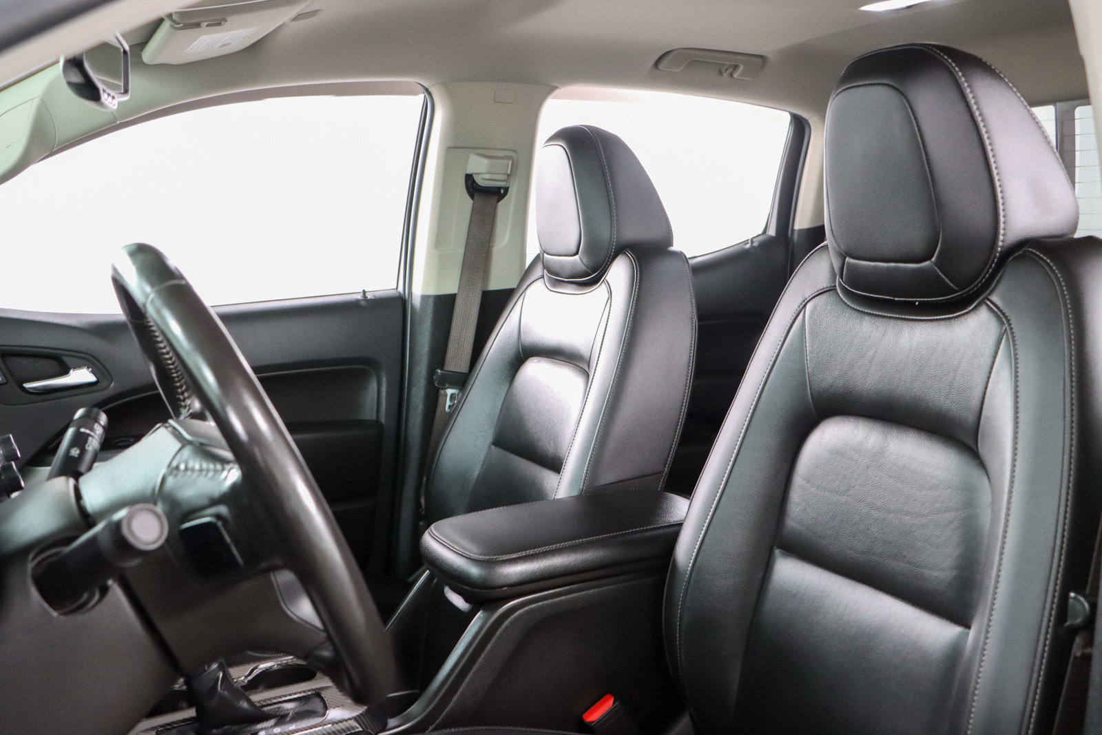 Used 2022 Chevrolet Colorado LT w/ Luxury Package image 24