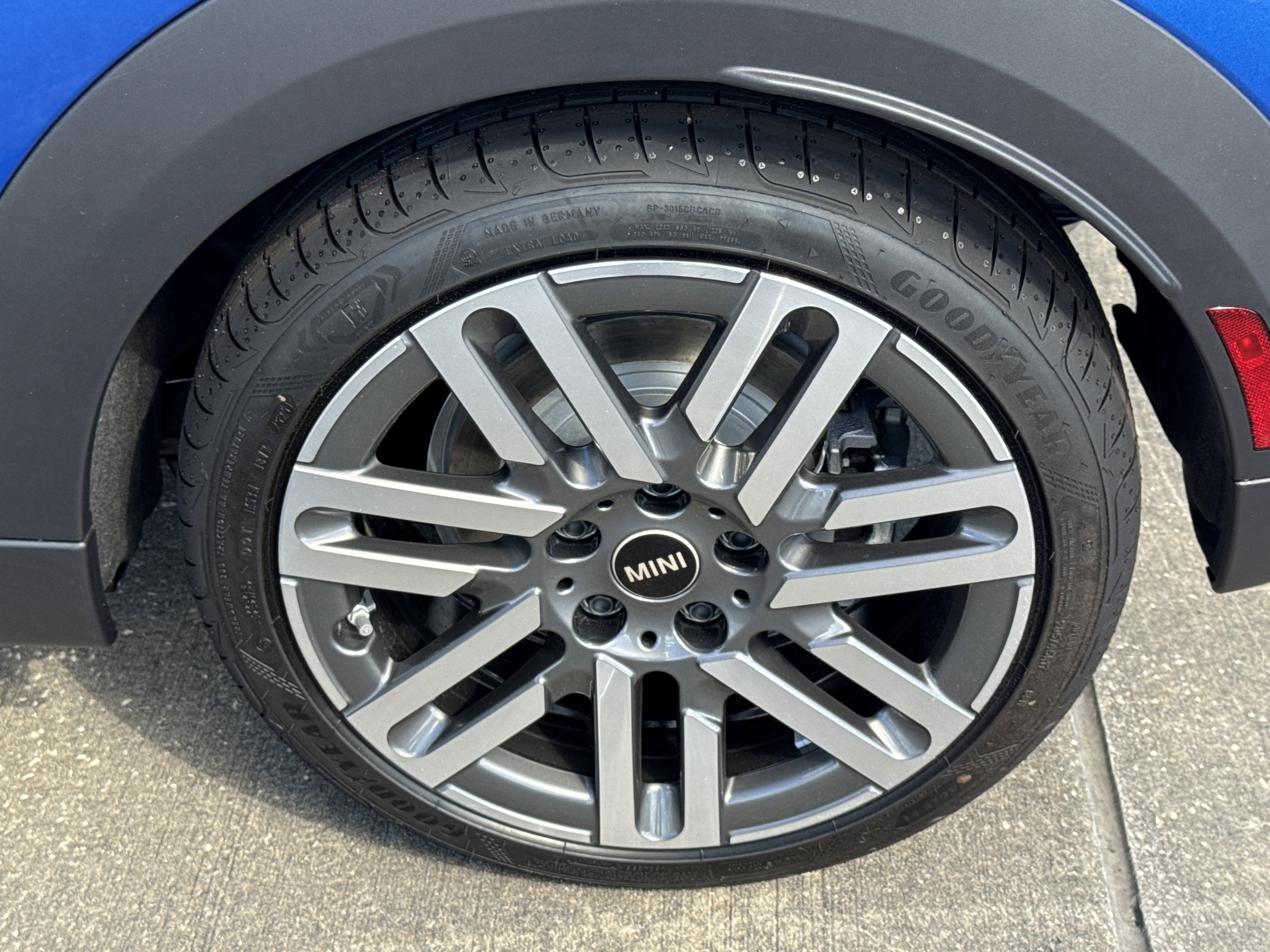 New 2026 MINI Cooper 2-Door Hardtop image 26