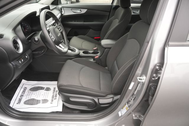 Used 2024 Kia Forte LXS w/ LXS Technology Package image 9