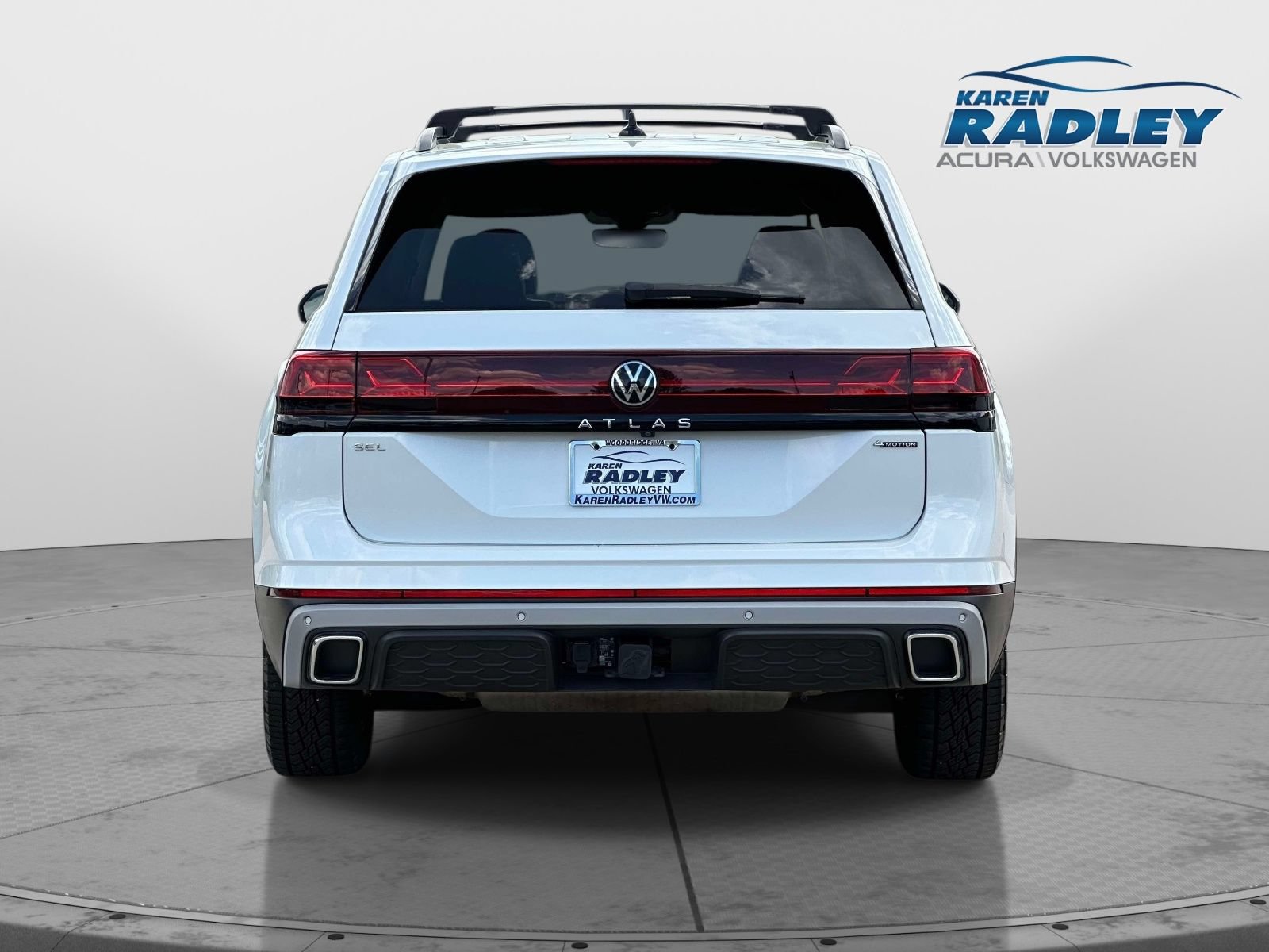 Used 2024 Volkswagen Atlas Peak Edition SEL AWD/4WD image 3