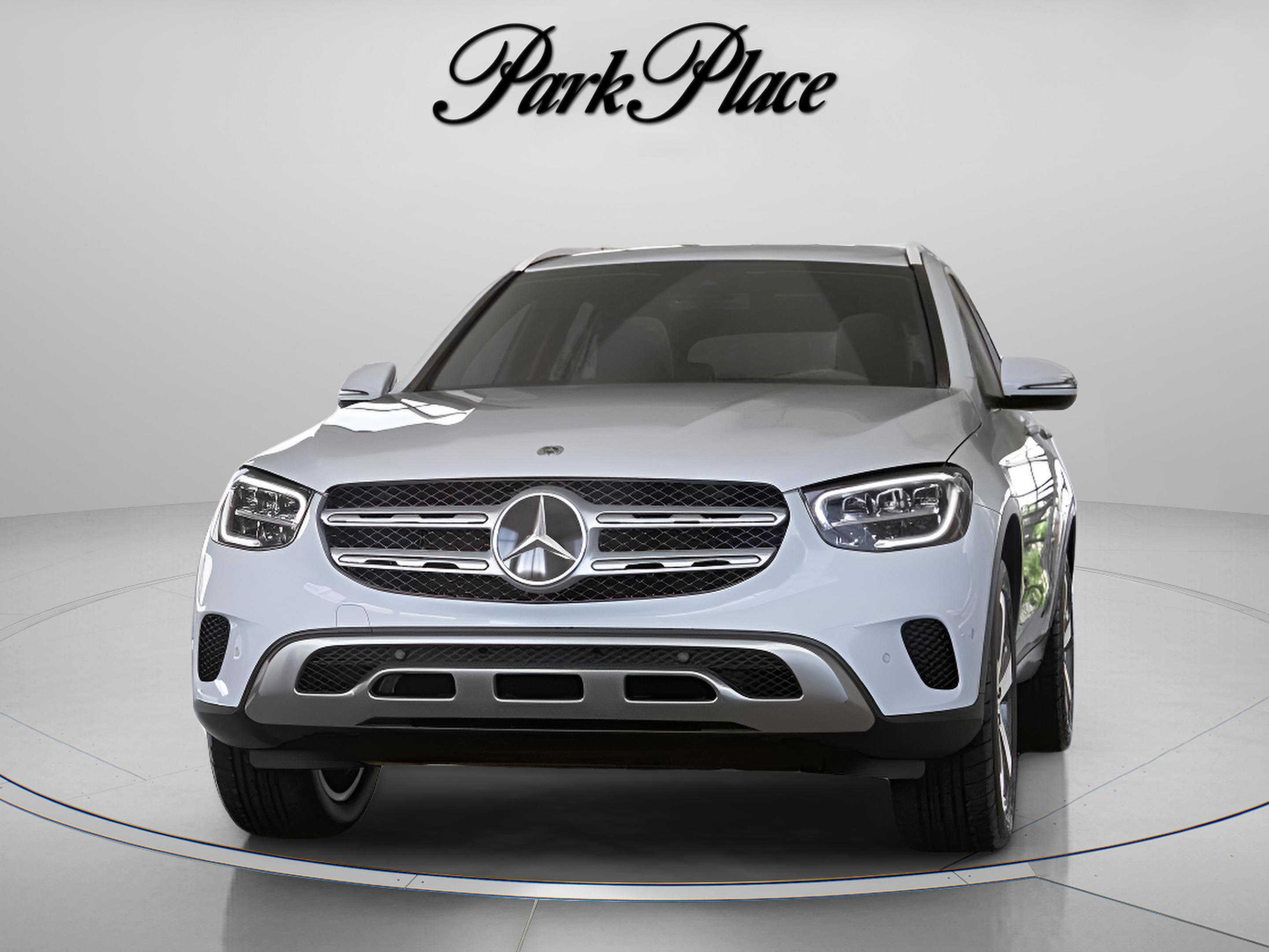 Certified 2022 Mercedes-Benz GLC 300 4MATIC w/ Premium Package Lite image 37