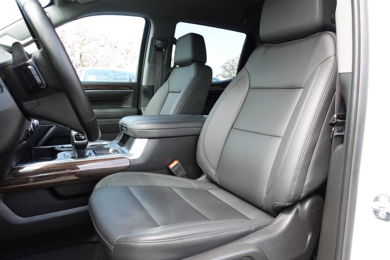 Used 2025 GMC Sierra 1500 Elevation w/ Elevation Premium Package AWD/4WD image 19