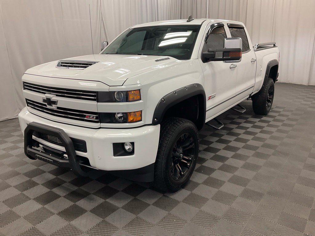Used 2019 Chevrolet Silverado 2500 LTZ w/ Duramax Plus Package AWD/4WD image 5