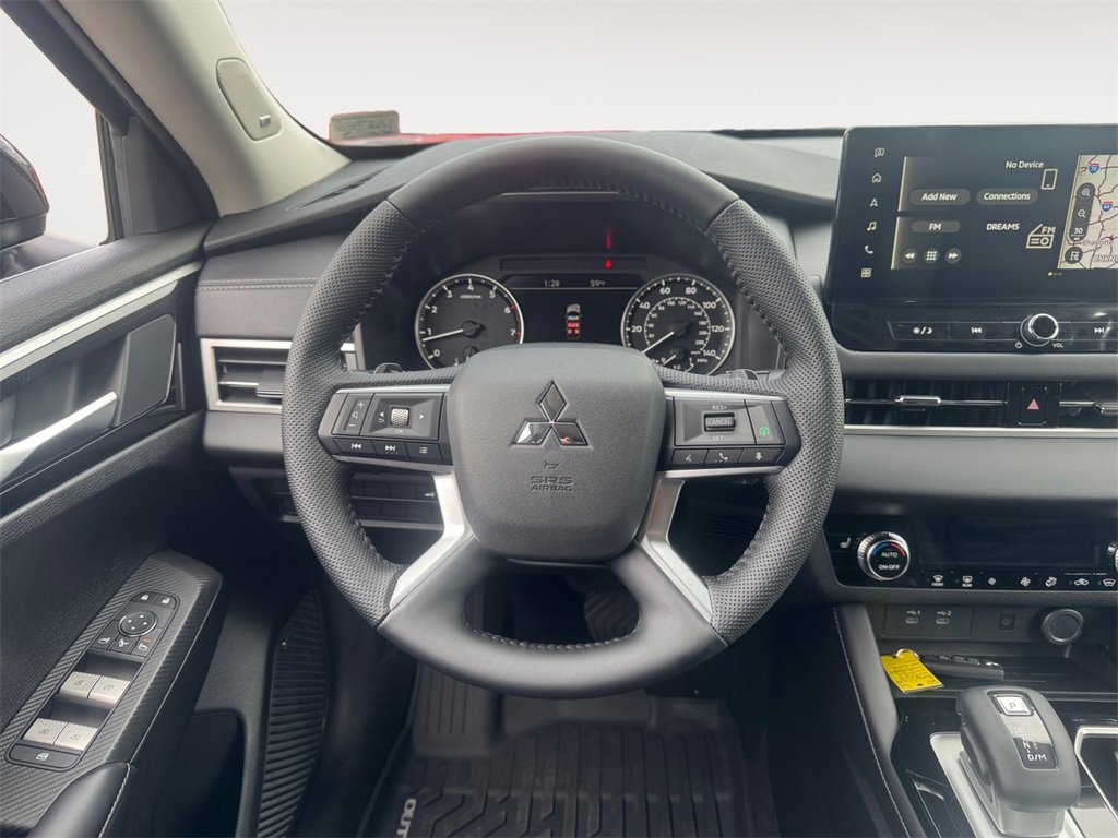 New 2026 Mitsubishi Outlander SE image 12