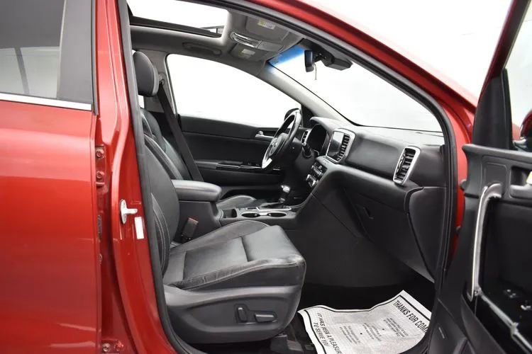 Used 2020 Kia Sportage EX w/ Option Group 15 AWD/4WD image 17