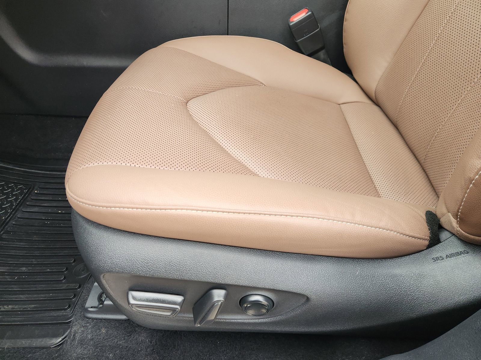 Used 2025 Toyota Grand Highlander AWD image 28