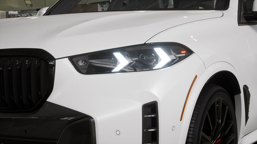 Used 2026 BMW X5 xDrive40i w/ M Sport Package image 6