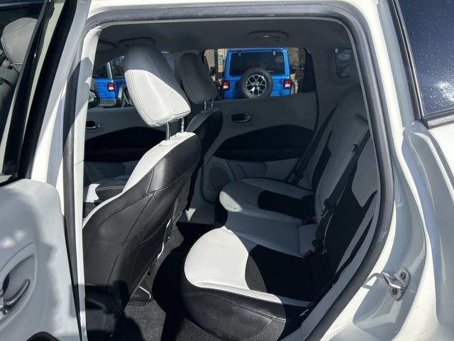 Used 2021 Jeep Compass Latitude image 12