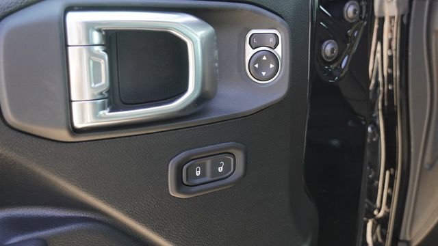 New 2026 Jeep Gladiator Sport AWD/4WD image 18