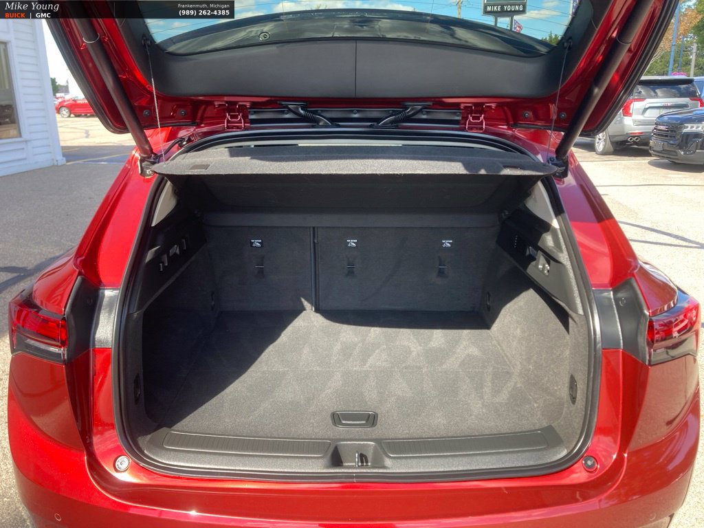 Used 2023 Buick Envision Preferred FWD image 10