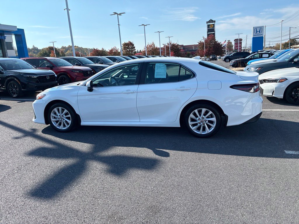 Used 2024 Toyota Camry LE FWD image 12