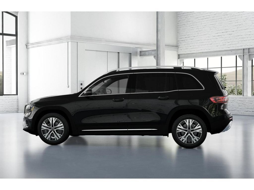 Used 2026 Mercedes-Benz GLB 250 4MATIC image 33