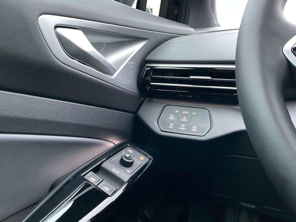 New 2026 Volkswagen ID.4 Pro S image 23