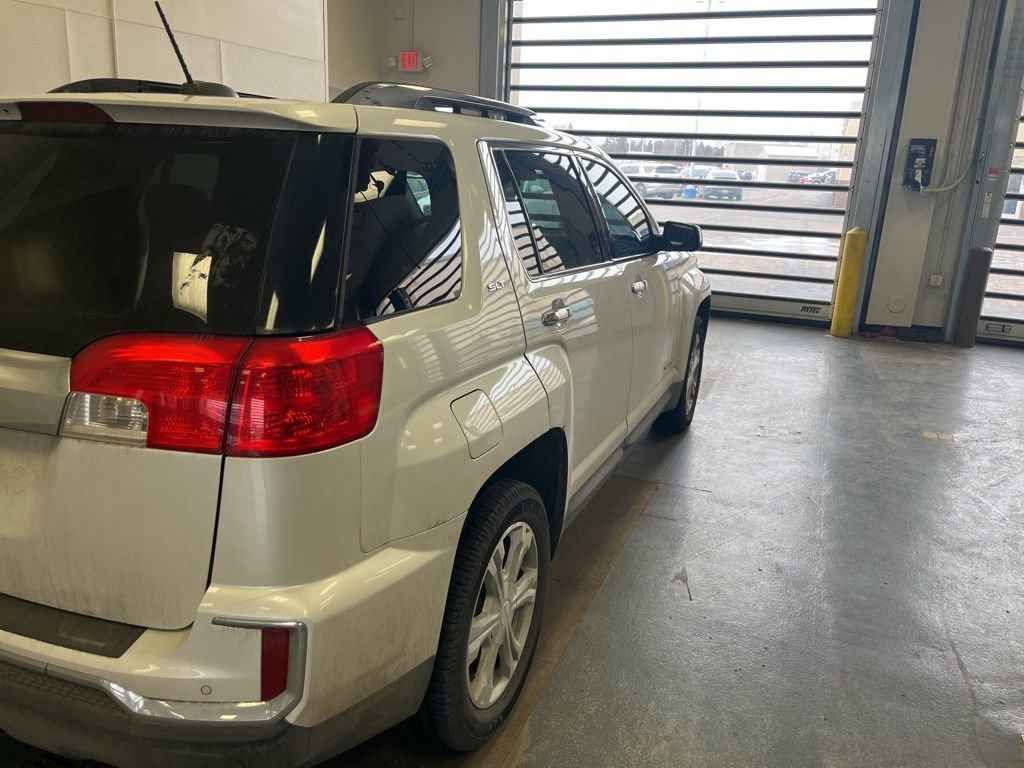 Used 2016 GMC Terrain SLT w/ Open Road Package image 4