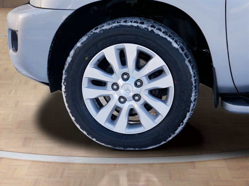 Used 2017 Toyota Sequoia Platinum AWD/4WD image 9