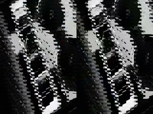 Used 2025 Volkswagen Atlas Cross Sport SE AWD/4WD image 21