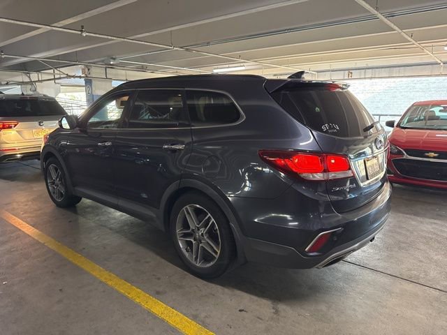 Used 2018 Hyundai Santa Fe SE image 4