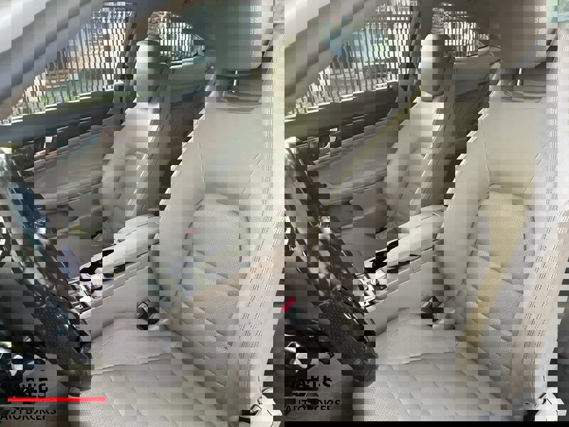 Used 2015 Mercedes-Benz C 250 Coupe image 17