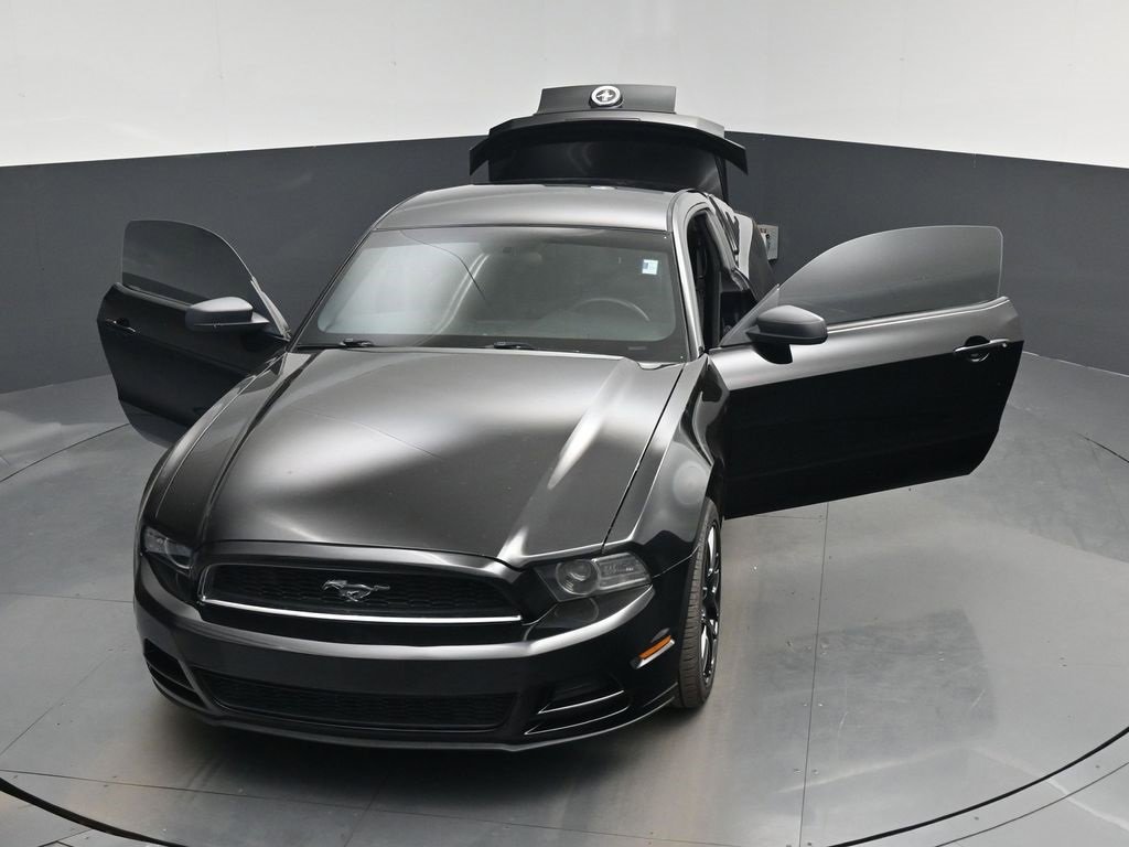 Used 2014 Ford Mustang Coupe image 38