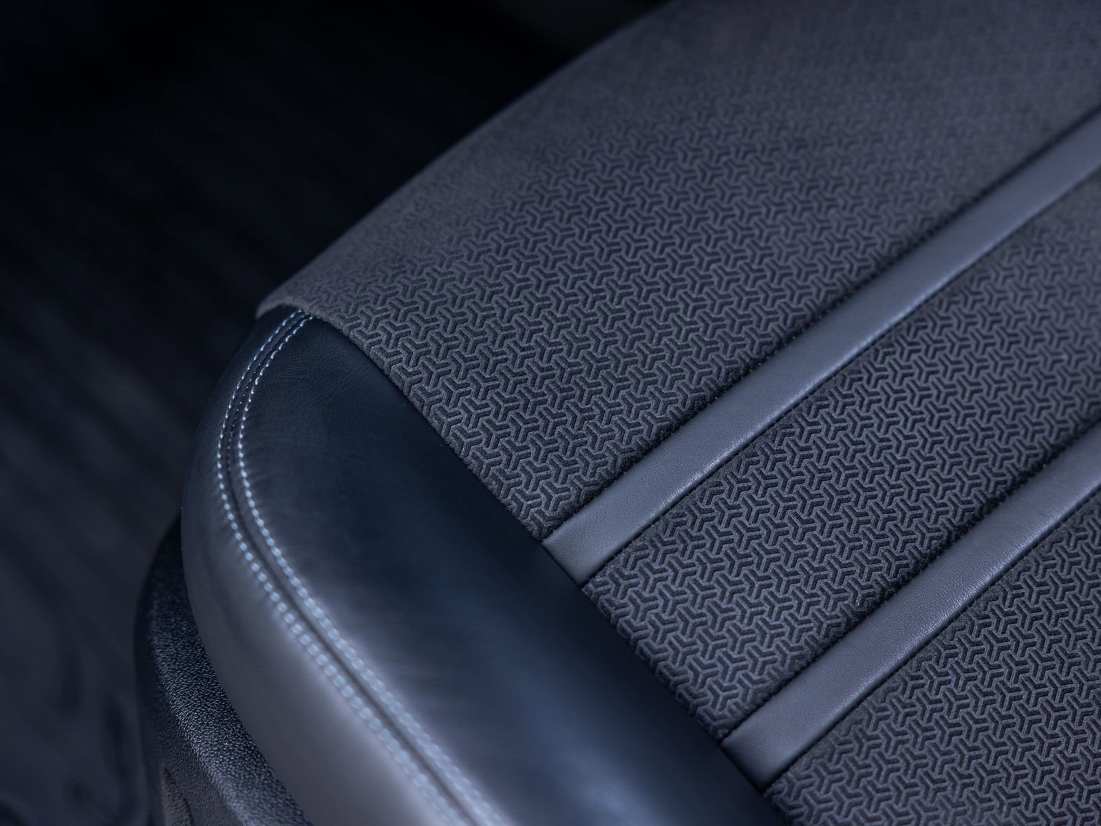 Certified 2025 Porsche Cayenne GTS image 47