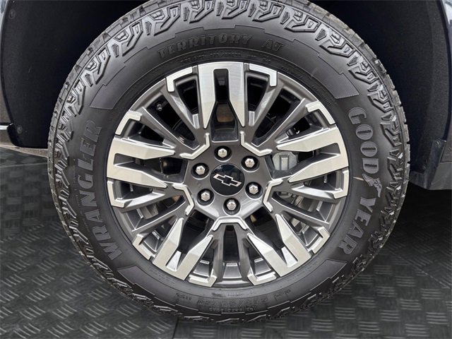 Used 2025 Chevrolet Tahoe Z71 image 14