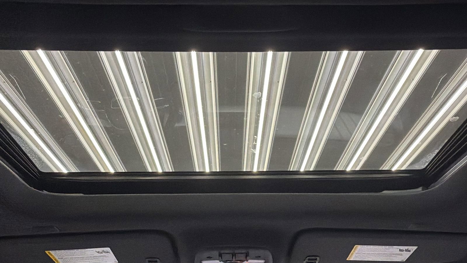 Used 2025 GMC Canyon AT4 w/ AT4X Package image 31