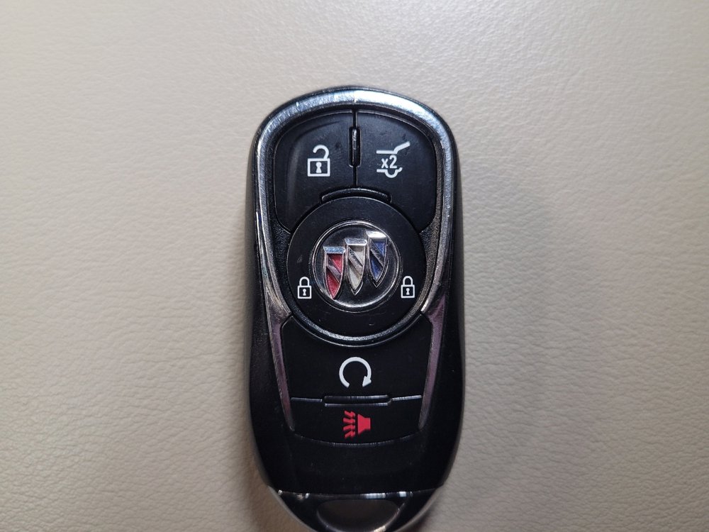 Used 2021 Buick Enclave Essence w/ Sound and Sites Package image 32