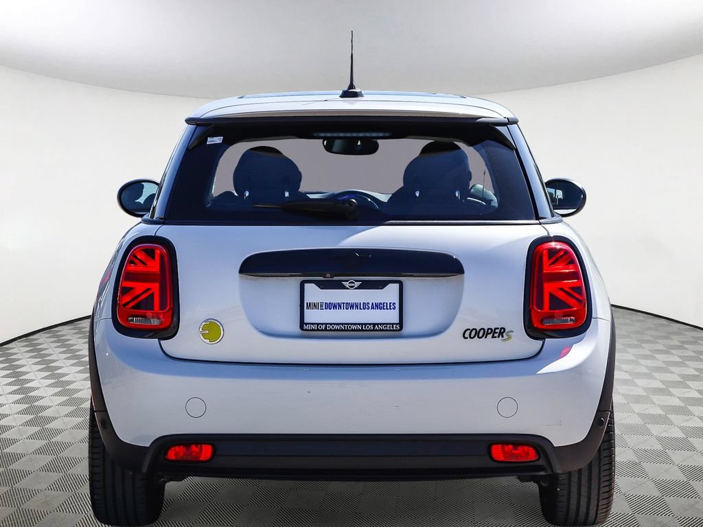 Used 2024 MINI Cooper SE FWD image 9