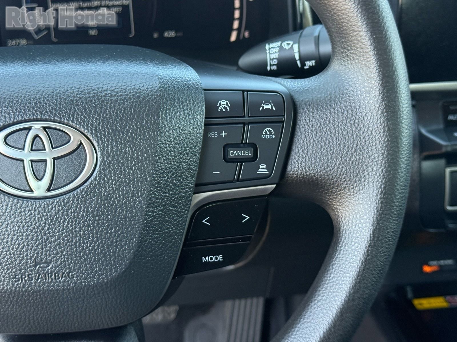 Used 2025 Toyota Camry LE image 16