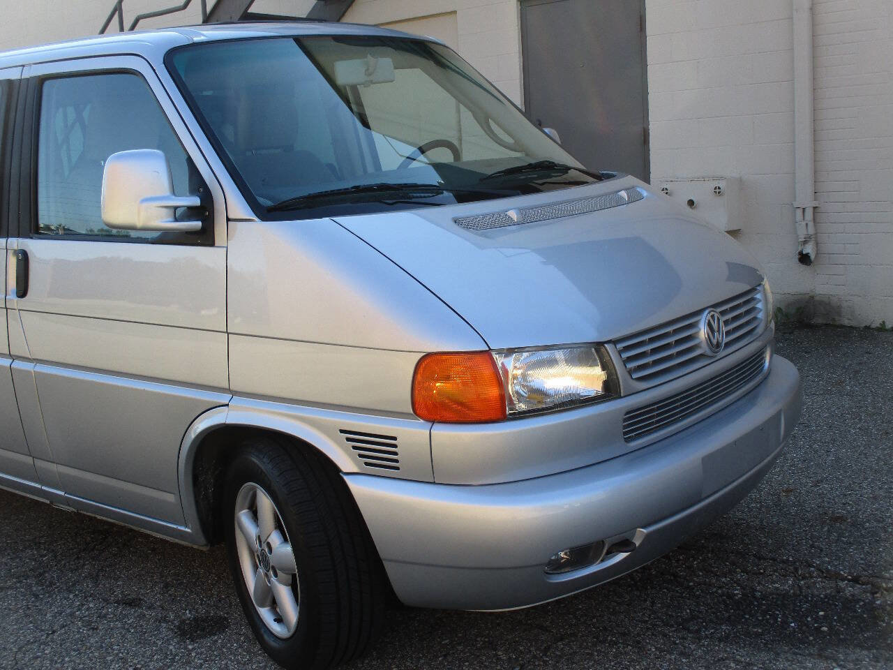 Used 2002 Volkswagen Eurovan GLS image 70