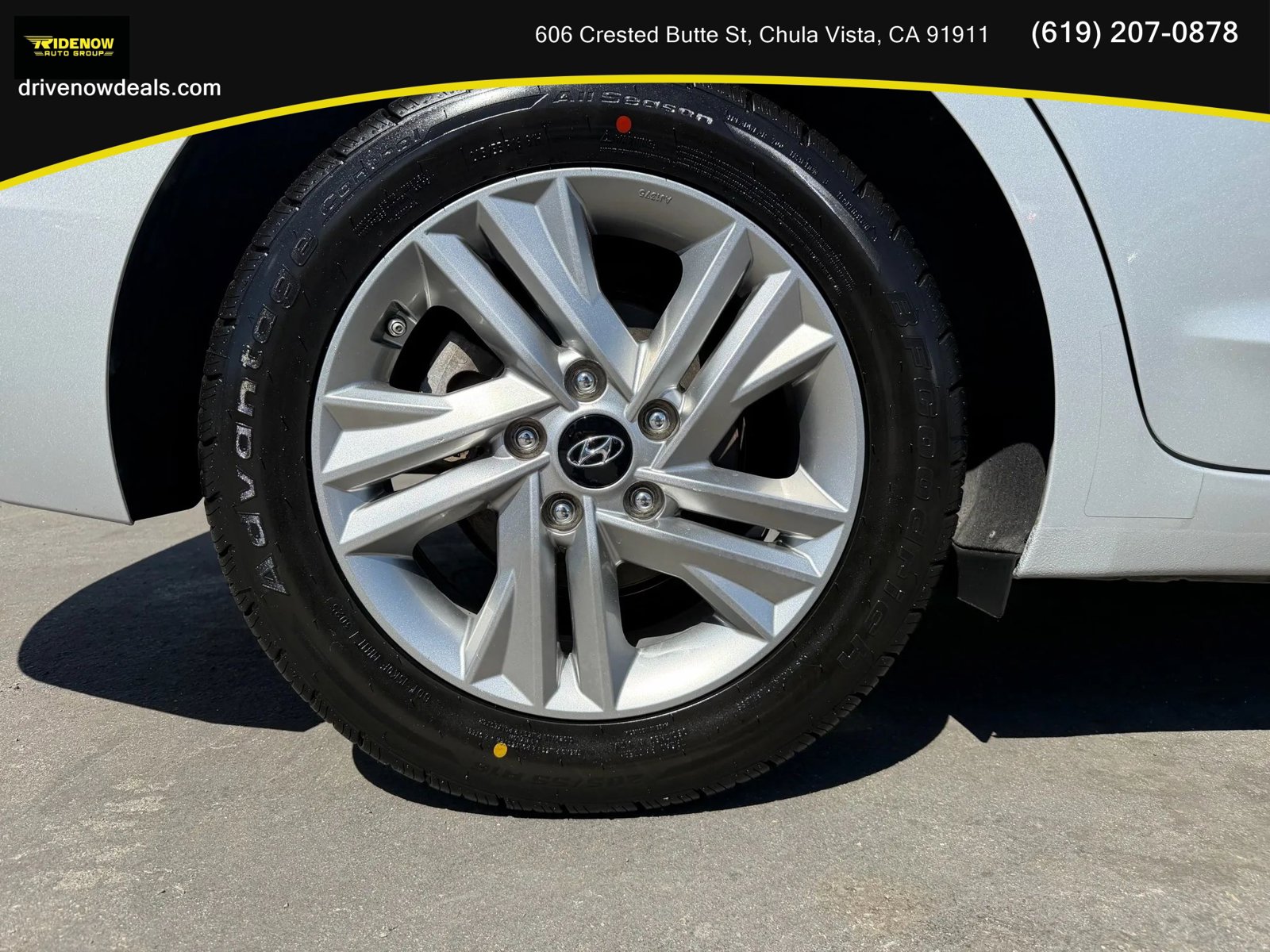 Used 2020 Hyundai Elantra SEL FWD image 29