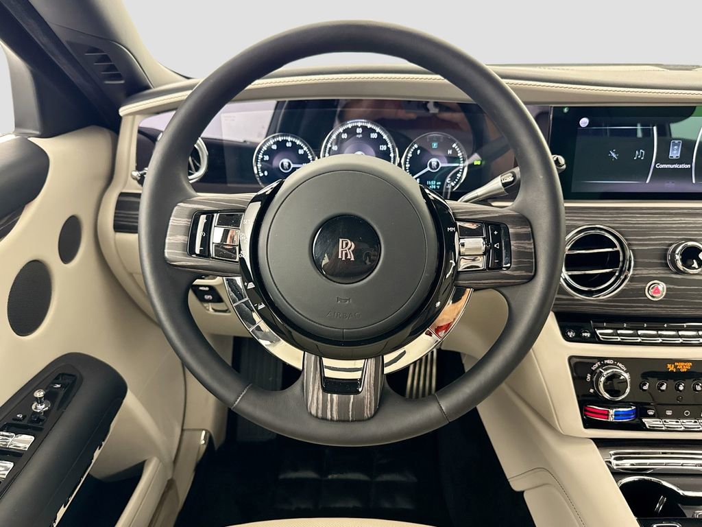 Used 2022 Rolls-Royce Ghost image 11