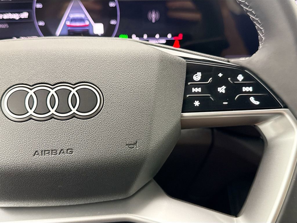 Used 2025 Audi Q5 Prestige image 13