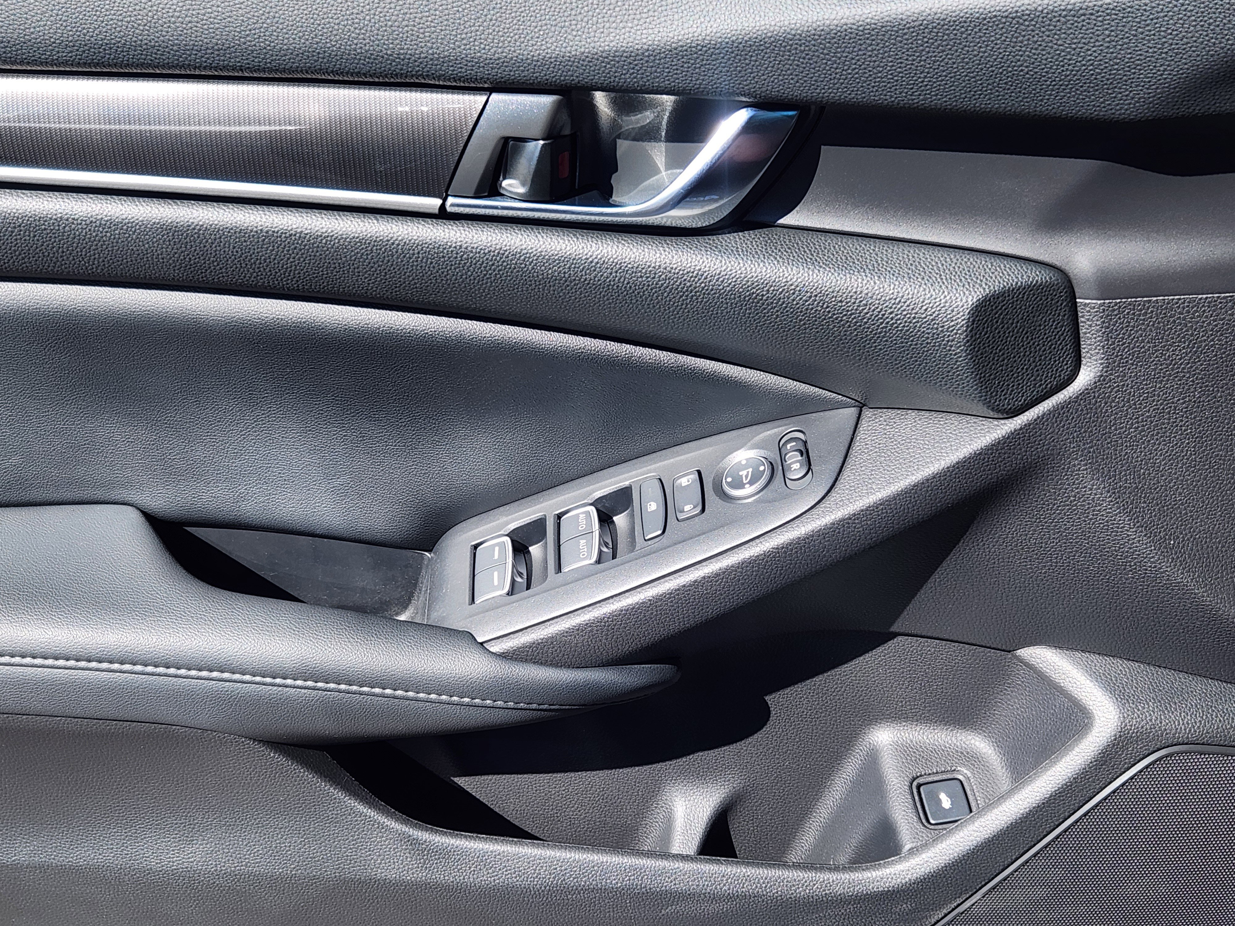 Used 2022 Honda Accord Sport Special Edition image 8