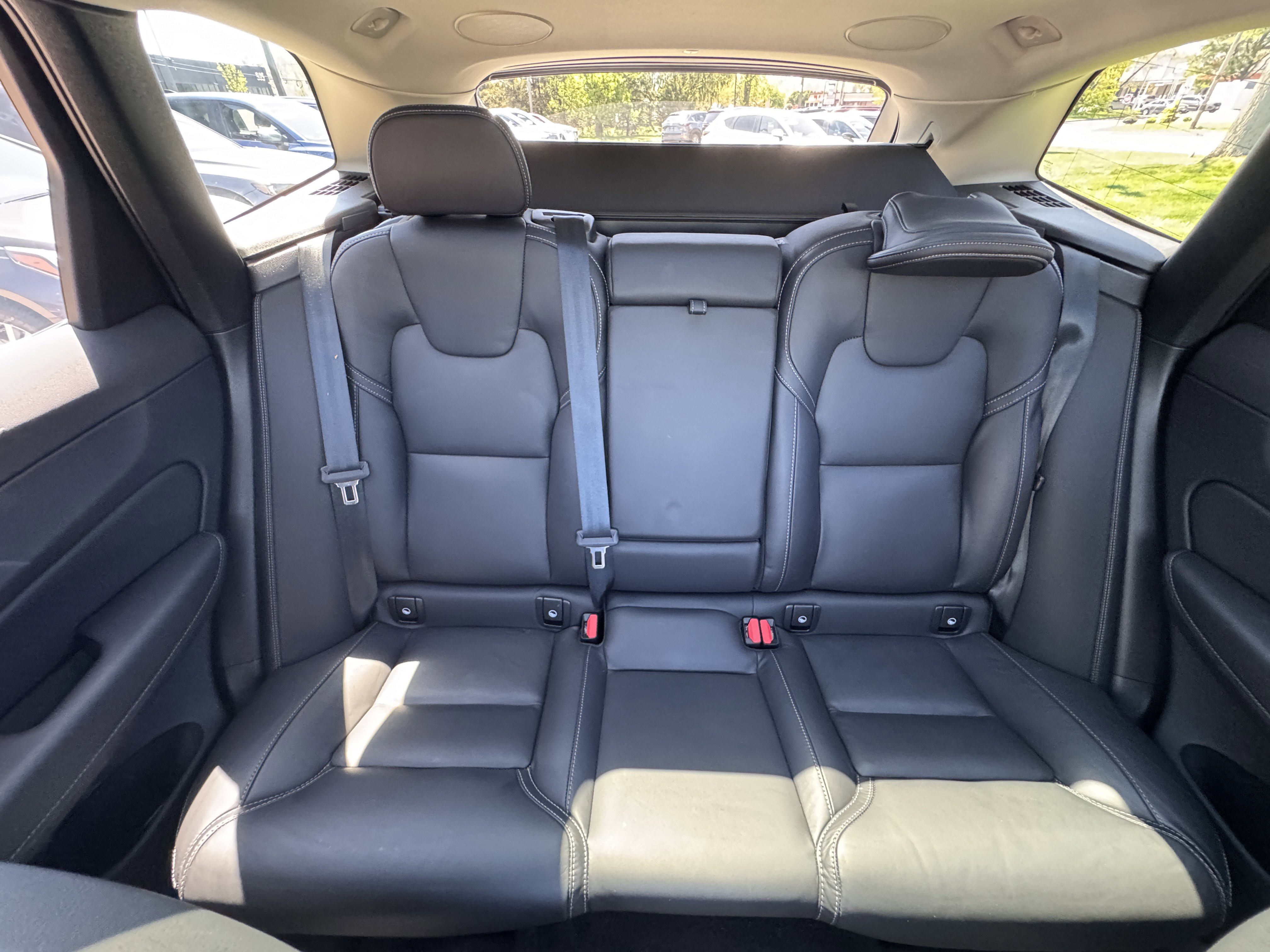 Used 2024 Volvo XC60 B5 Ultimate w/ Protection Package Premier AWD/4WD image 22
