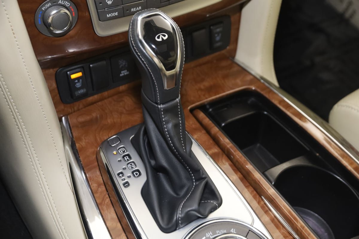 Used 2018 INFINITI QX80 4WD w/ Driver Assistance Package image 7