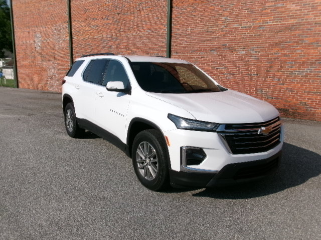 Used 2023 Chevrolet Traverse LT