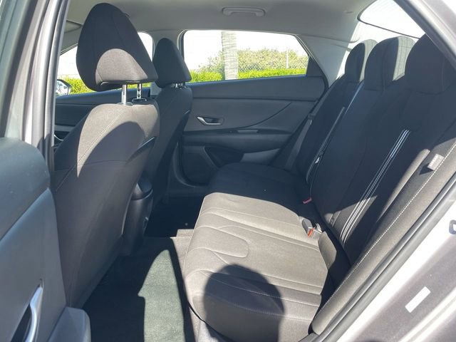 Used 2024 Hyundai Elantra SEL image 24