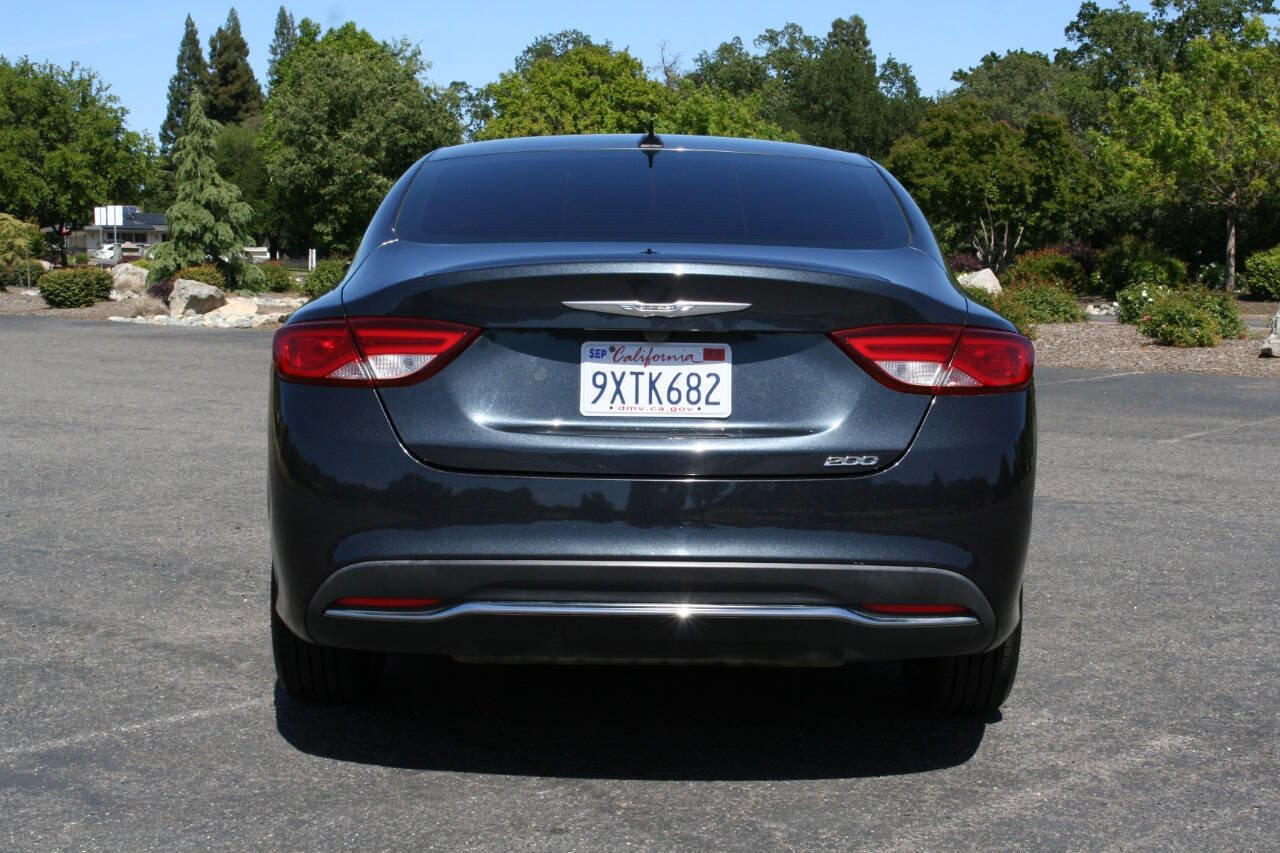 Used 2016 Chrysler 200 Limited Platinum image 6
