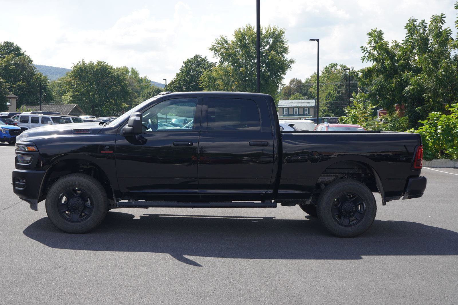 New 2025 RAM 2500 Tradesman AWD/4WD image 17