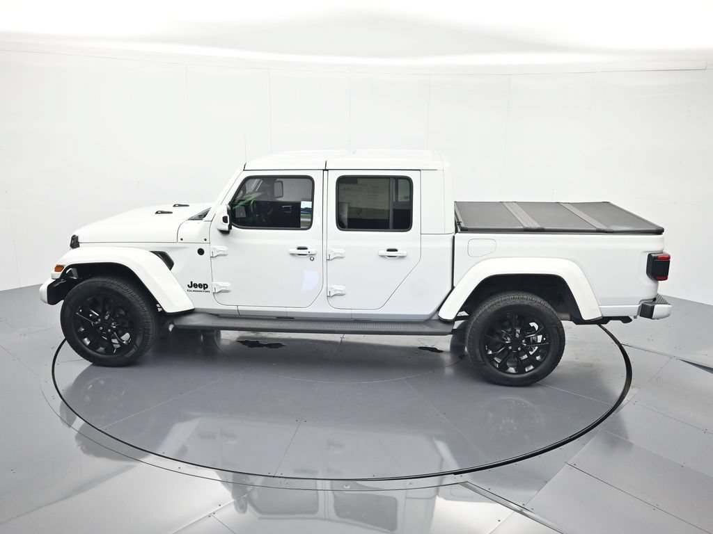 Used 2021 Jeep Gladiator Overland AWD/4WD image 36