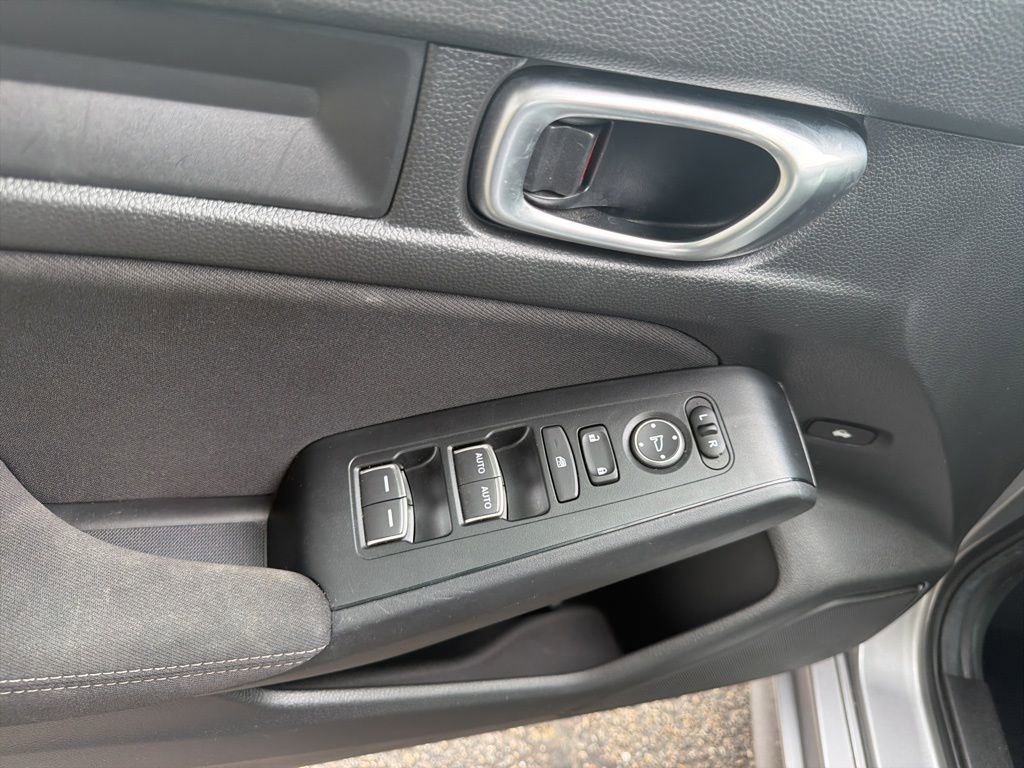 Used 2024 Honda Civic Sport image 11