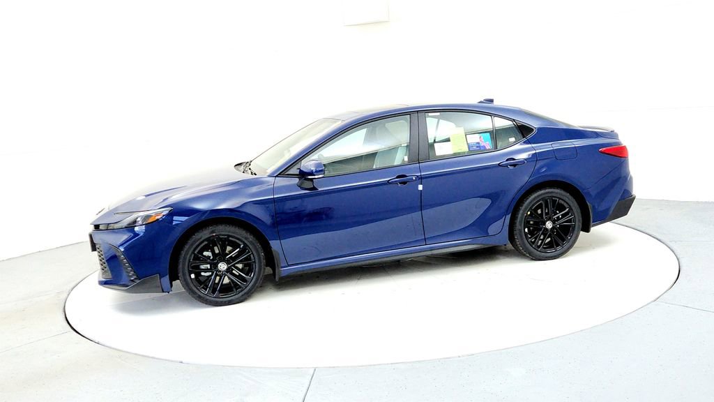 New 2026 Toyota Camry SE AWD/4WD image 3