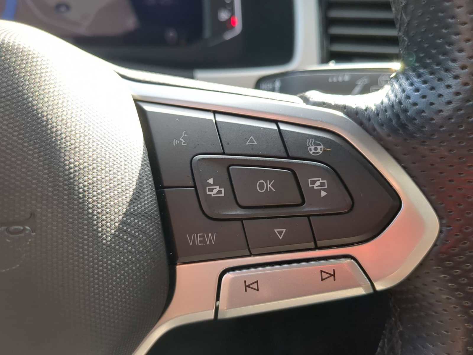 Used 2023 Volkswagen Atlas Cross Sport SEL Premium R-Line image 17