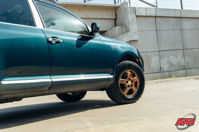 Used 2004 Porsche Cayenne Turbo AWD/4WD image 25
